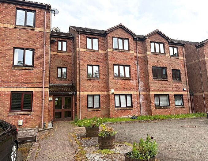 2 Bedroom Flat To Rent In Mahon Court, Moodiesburn, G69