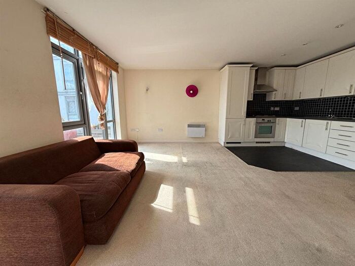 1 Bedroom Flat To Rent In Longbridge Road, Barking, IG11
