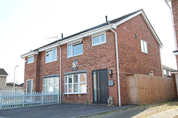 3 Bedroom Semi-Detached House For Sale In Broadlands, Clevedon, BS21