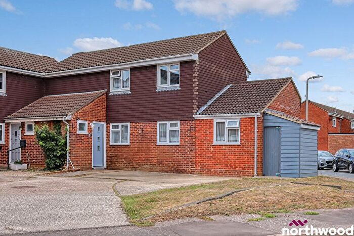 5 Bedroom End Terrace House For Sale In Paddock Drive, Springfield, Chelmsford, CM1