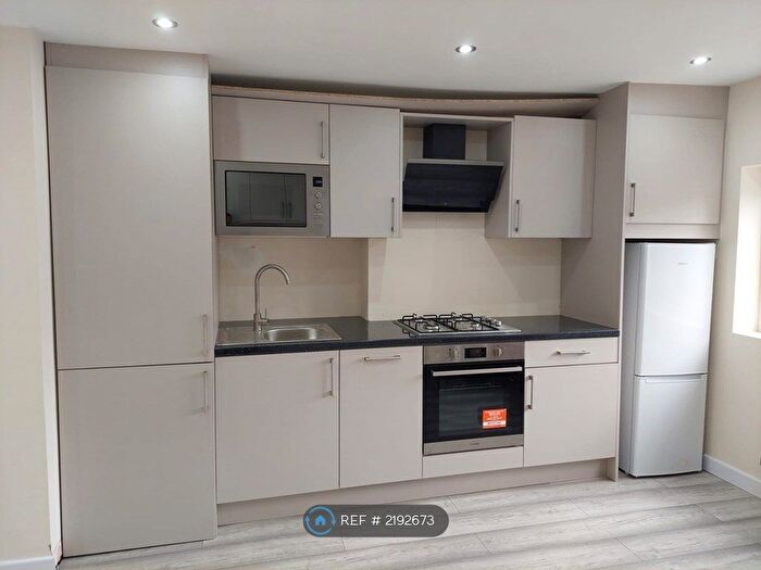 Studio To Rent In Rayners Lane, Harrow, HA2