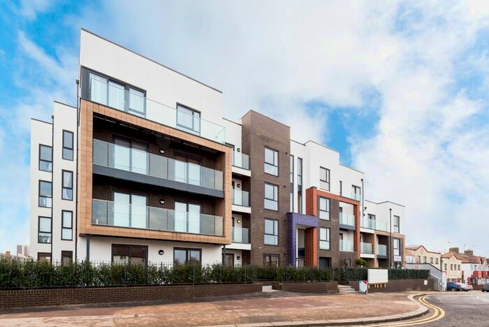 1 Bedroom Flat To Rent In Sutton Road, Southend-On-Sea SS2