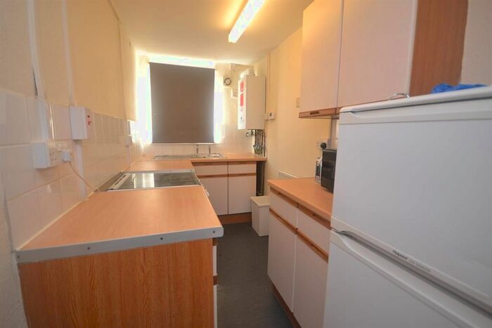 1 Bedroom Flat To Rent In Drovers Way, Woodley, Reading, RG5