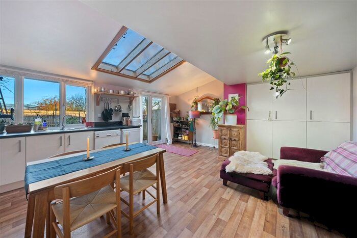 2 Bedroom Cottage For Sale In Harberton, Totnes, TQ9