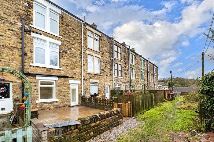 4 Bedroom Terraced House For Sale In Andrew Street, Mossley, OL5