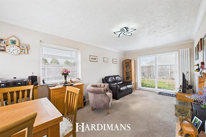 2 Bedroom Detached Bungalow For Sale In Munnings Close, Carlton Colville, Lowestoft, NR33