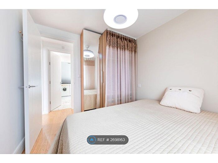 1 Bedroom Flat To Rent In London, London, NW11