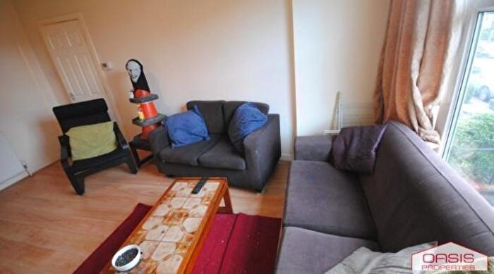 10 Bedroom House To Rent In Kensington Terrace, Leeds, LS6