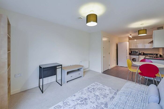 1 Bedroom Flat To Rent In Gatliff Road, Belgravia, London, SW1W
