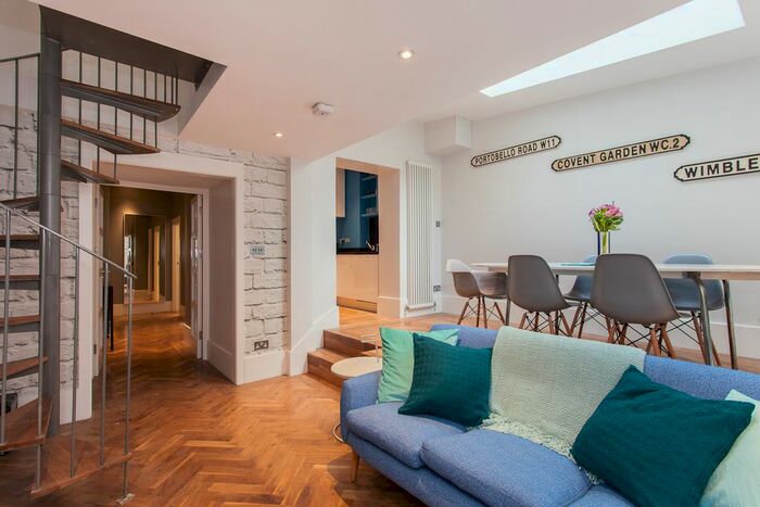 2 Bedroom Flat To Rent In Tavistock Road, London, W11