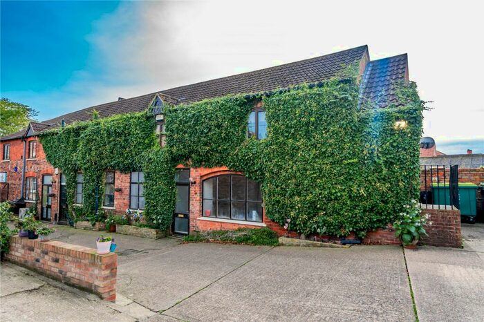 2 Bedroom Apartment To Rent In Caistor Road, Laceby, Grimsby, Lincolnshire, DN37