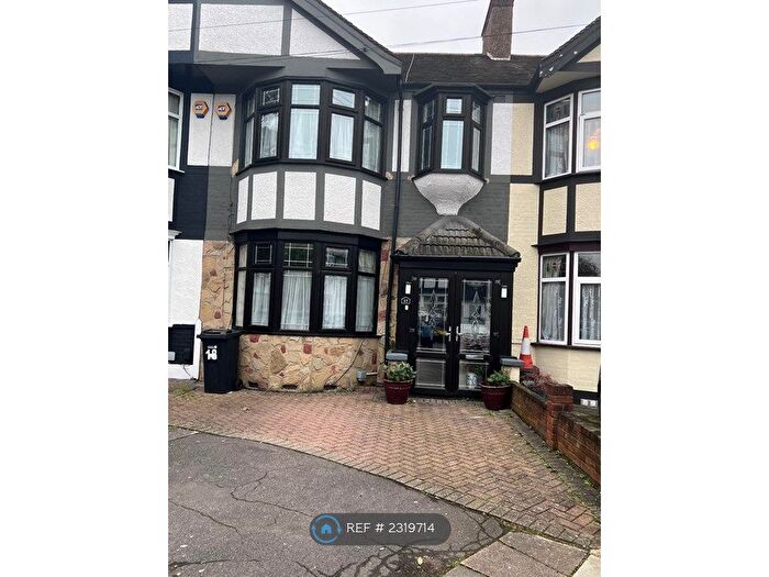 3 Bedroom Terraced House To Rent In Greystone Gardens, Ilford, IG6