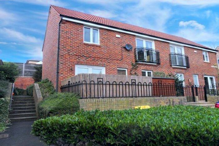 3 Bedroom Property To Rent In Camden Square, North Shields, NE30