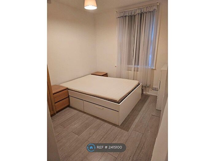 1 Bedroom Flat To Rent In William Street, Reading, RG1