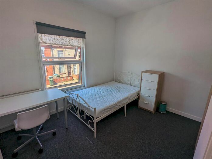 4 Bedroom Terraced House To Rent In King Richard Street, Coventry, CV2