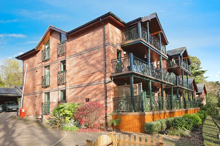 2 Bedroom Apartment For Sale In Wilhelmina Close, Leamington Spa, CV32