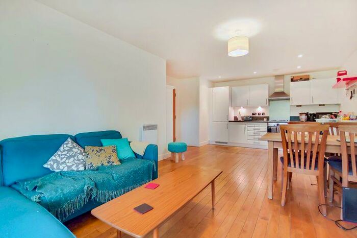 2 Bedroom Apartment To Rent In Tay Court, Meath Crescent, London, E2