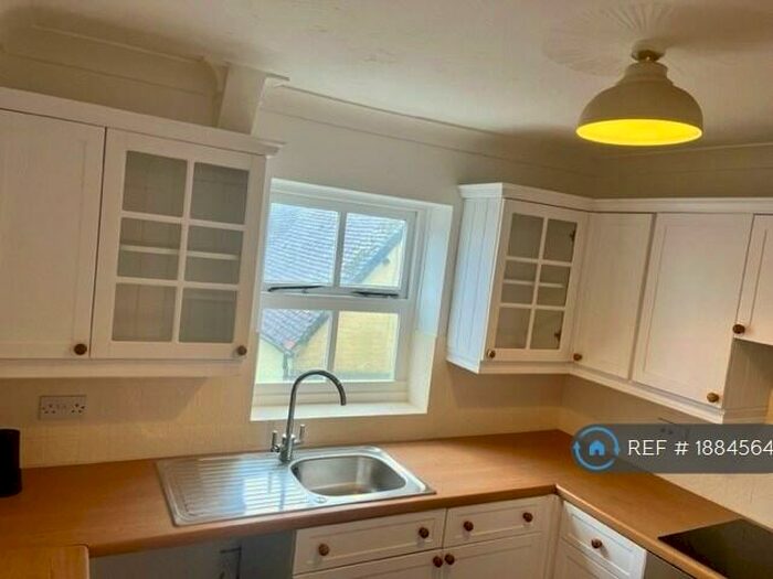 2 Bedroom Flat To Rent In Ringwood, Ringwood, BH24