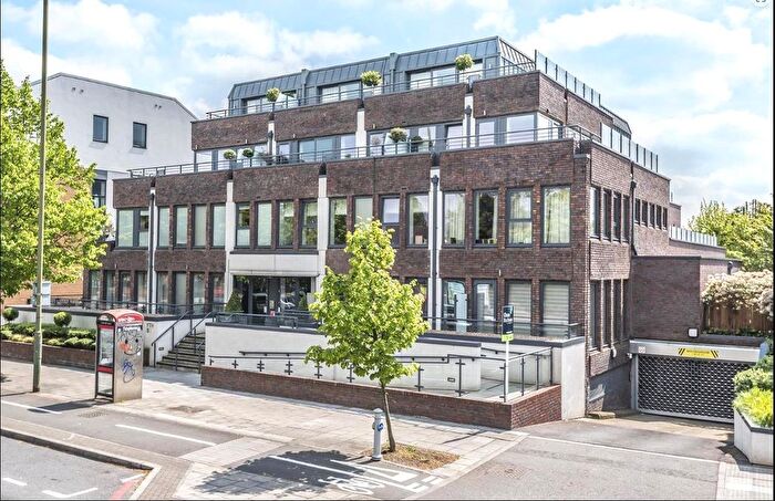 1 Bedroom Flat To Rent In Lower Richmond Road, Kew, Richmond, TW9