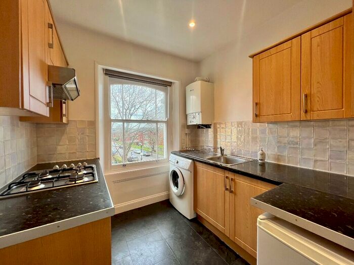 2 Bedroom Flat To Rent In Manor Park, London, SE13