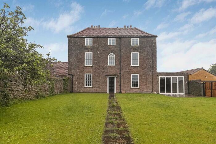 6 Bedroom Farm House For Sale In Mays Hill, Frampton Cotterell, Bristol, BS36