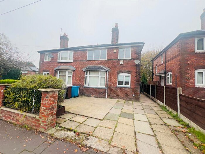 4 Bedroom Semi-Detached House To Rent In Fog Lane, Manchester, M19