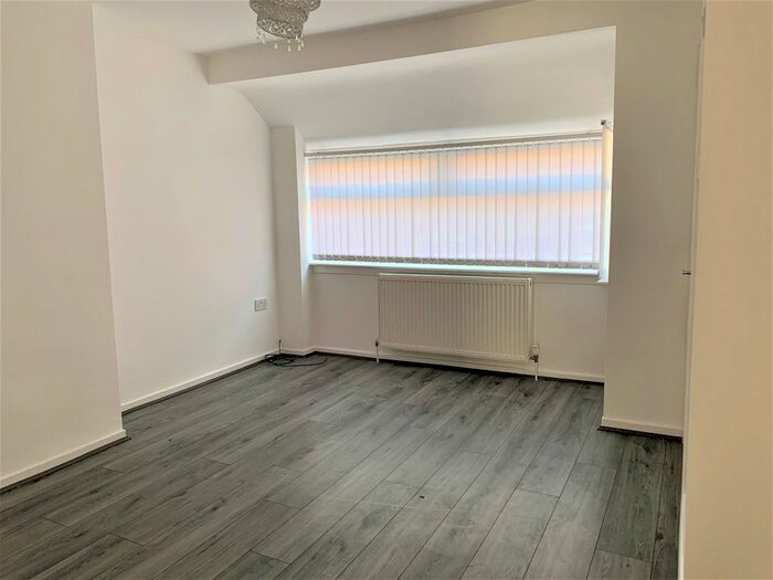 3 Bedroom Semi Detached House To Rent In Lickers Lane, Whiston, Prescot L35