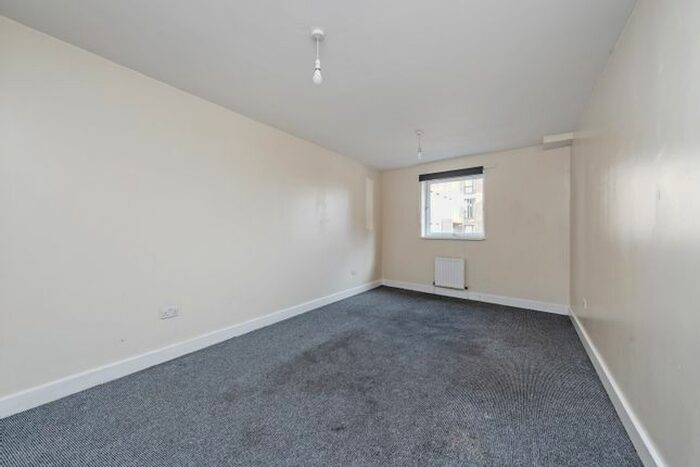 1 Bedroom Flat To Rent In Ladbroke Grove, London, W10