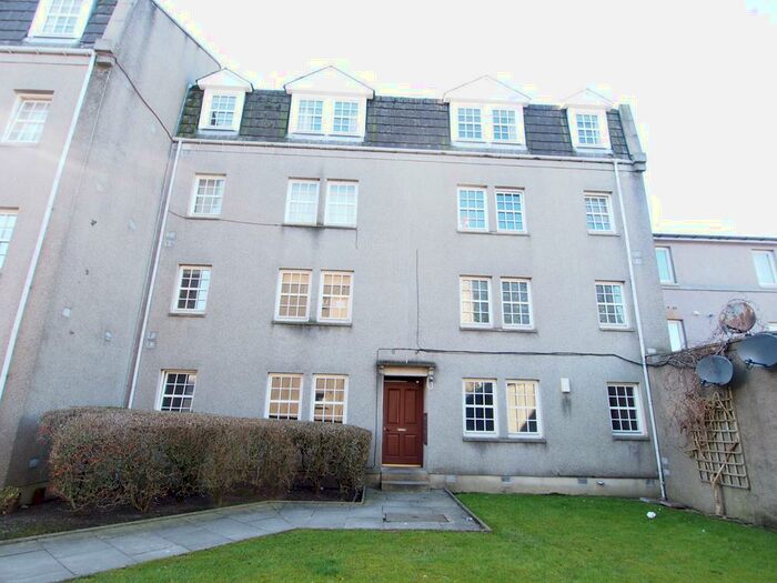 2 Bedroom Flat To Rent In Picardy Court, Rose Street, AB10