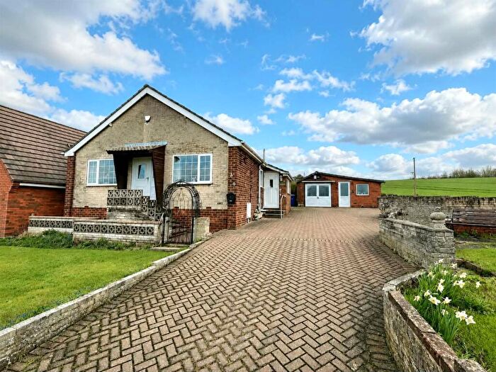 3 Bedroom Detached Bungalow For Sale In Clifton Hill, Conisbrough, Doncaster, DN12