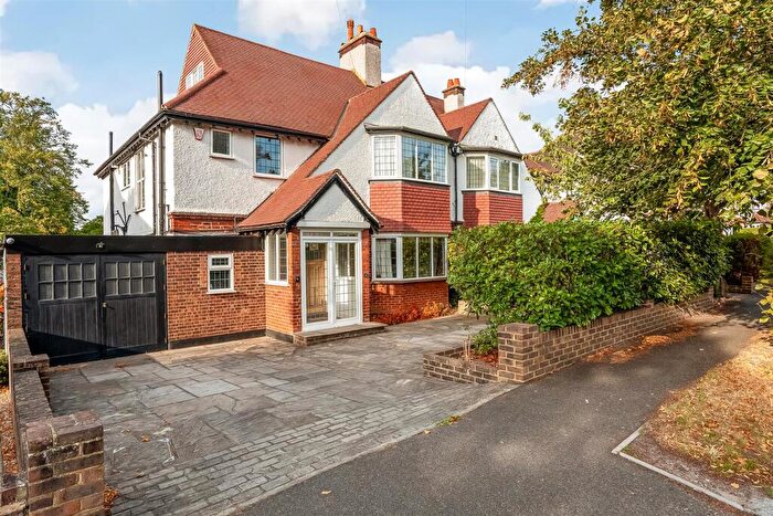 6 Bedroom House To Rent In Highfield Road, Purley, CR8