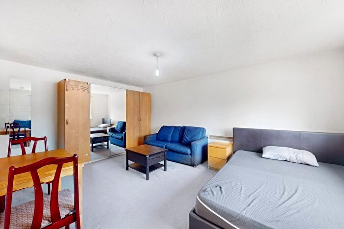 Studio To Rent In Aberdeen Road, Dollis Hill, NW10