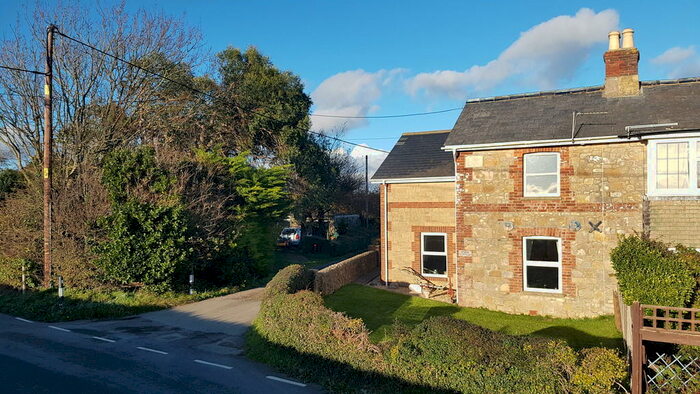 3 Bedroom Semi-Detached House For Sale In Thorley, Isle Of Wight, PO41