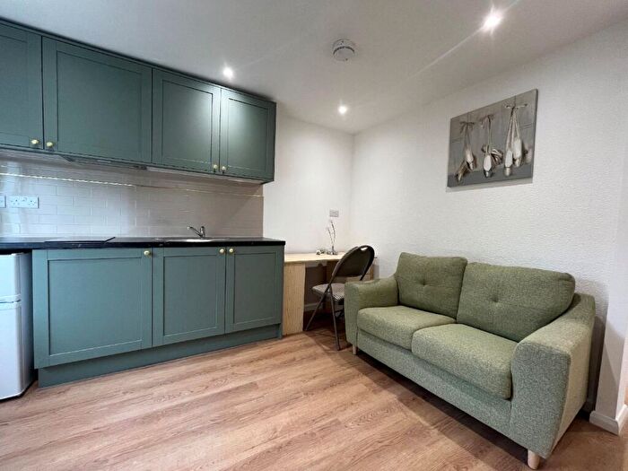 Studio To Rent In Leahurst Crescent, Harborne, Birmingham, West Midlands, B17