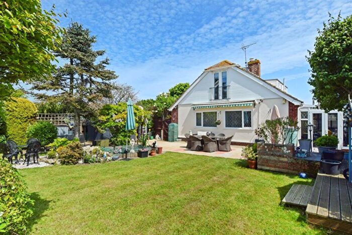 5 Bedroom Detached House For Sale In Lonsdale Avenue, Margate, CT9