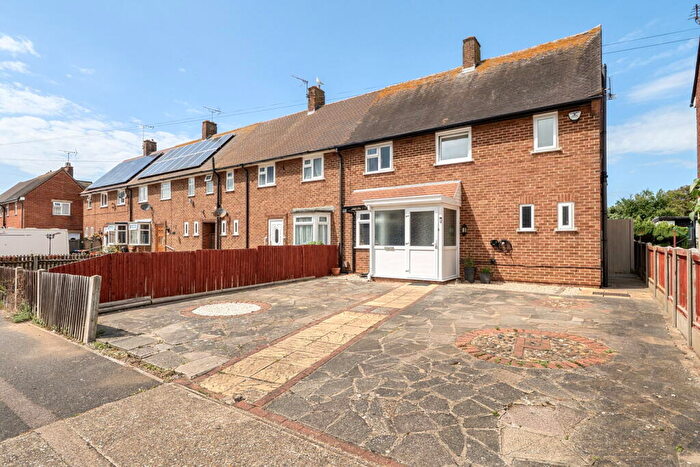 3 Bedroom End Of Terrace House For Sale In Fulham Avenue, Margate, CT9