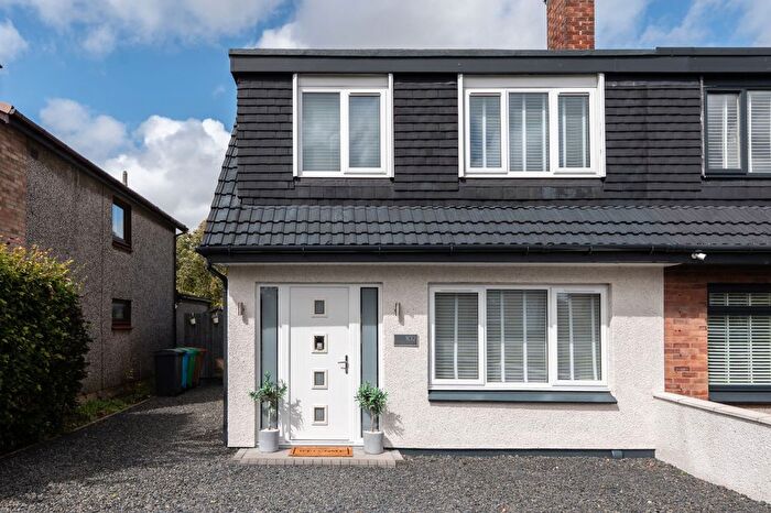 3 Bedroom Semi-Detached House For Sale In Duddingston Drive, Kirkcaldy, KY2