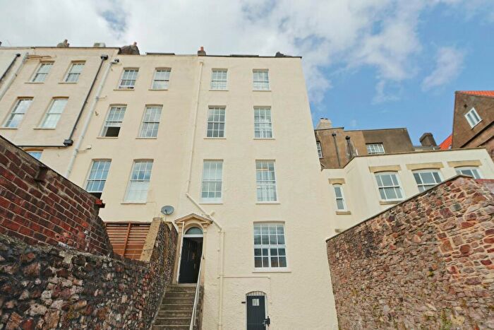 9 Bedroom Terraced House To Rent In Lower Park Row, Bristol, BS1