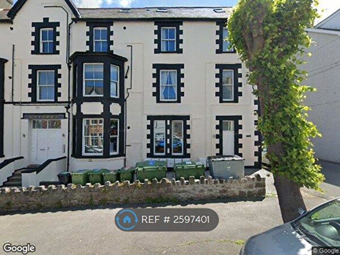 1 Bedroom Flat To Rent In Rhiw Bank Avenue, Colwyn Bay, LL29