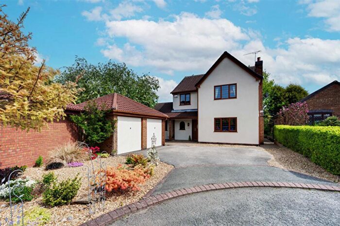 5 Bedroom Detached House For Sale In Batterbee Court, Haslington, CW1