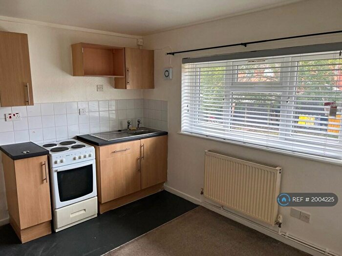 Studio To Rent In Gilson Way, Birmingham, B37