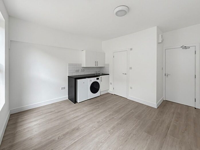 1 Bedroom Flat To Rent In High Street, Southend-On-Sea, SS1