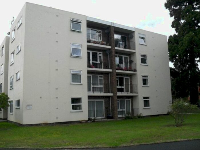 2 Bedroom Flat To Rent In Belworth Court, Cheltenham, GL51