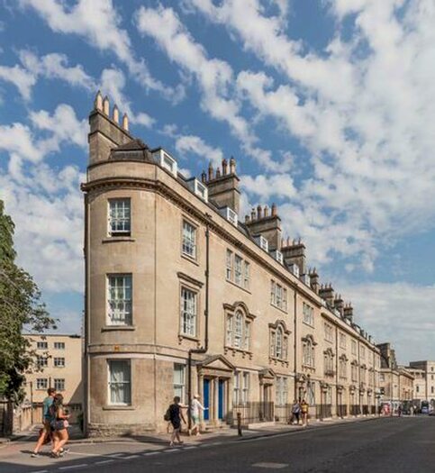 1 Bedroom Flat To Rent In St. James's Parade, Bath BA1