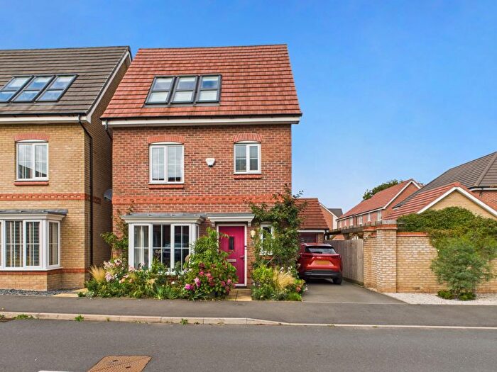4 Bedroom Detached House For Sale In Weaver Grove, Shifnal, Shropshire., TF11