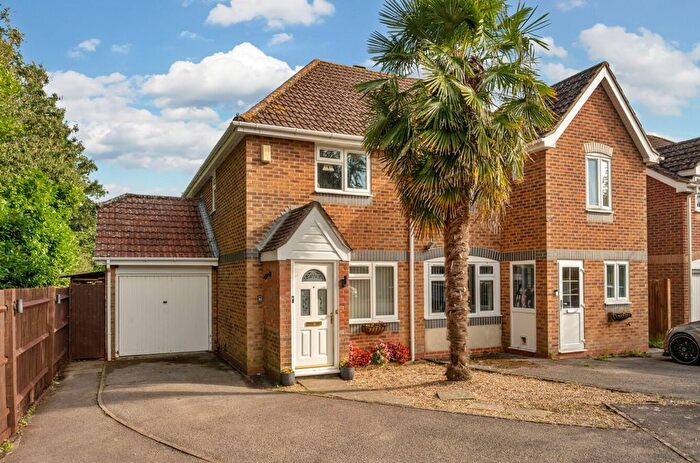 2 Bedroom Semi-Detached House For Sale In Churchwood Drive, Tangmere, PO20