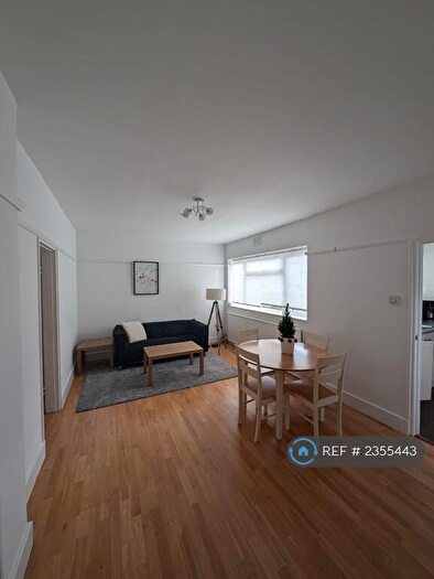 1 Bedroom Flat To Rent In Constantine Road, London, NW3
