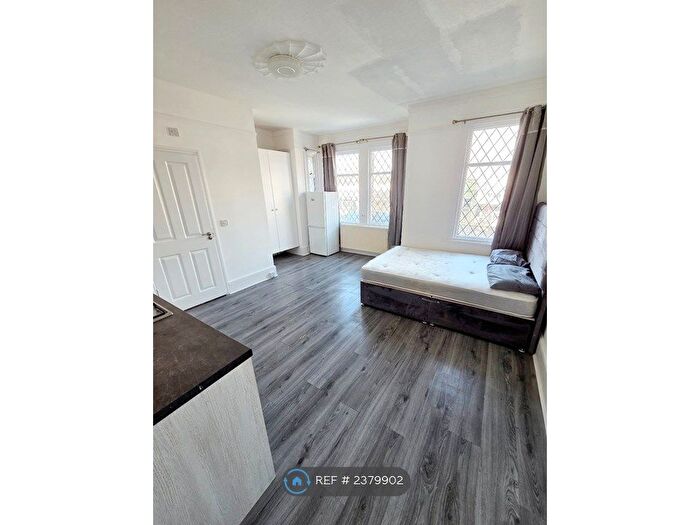 1 Bedroom Flat To Rent In Station Road, London, E4