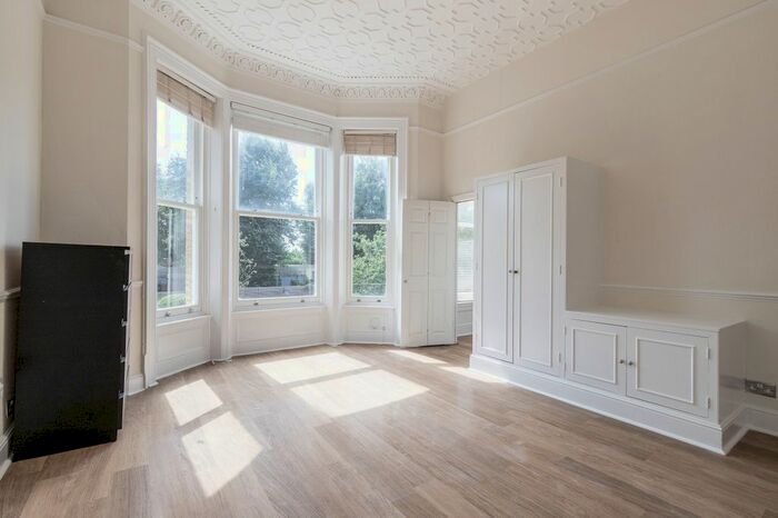 Studio To Rent In Arkwright Road, London, NW3