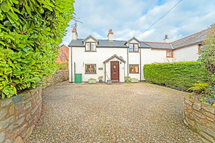 2 Bedroom Property For Sale In Cilcain Road, Gwernaffield, CH7